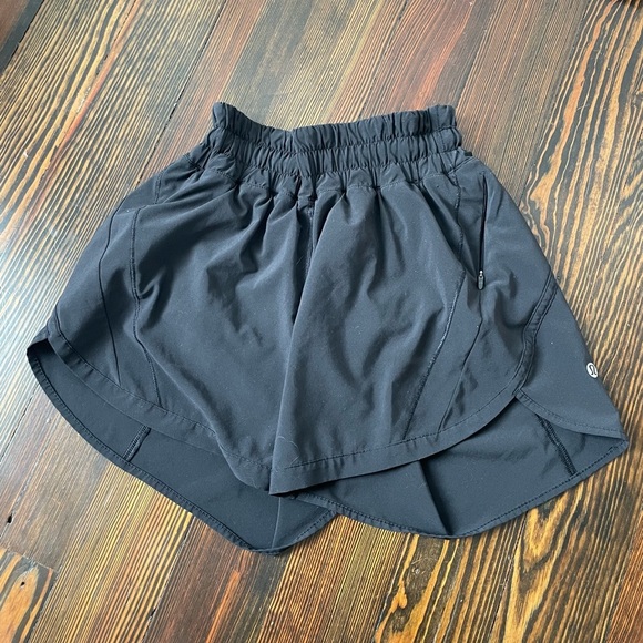Lululemon Short - Picture 1 of 3